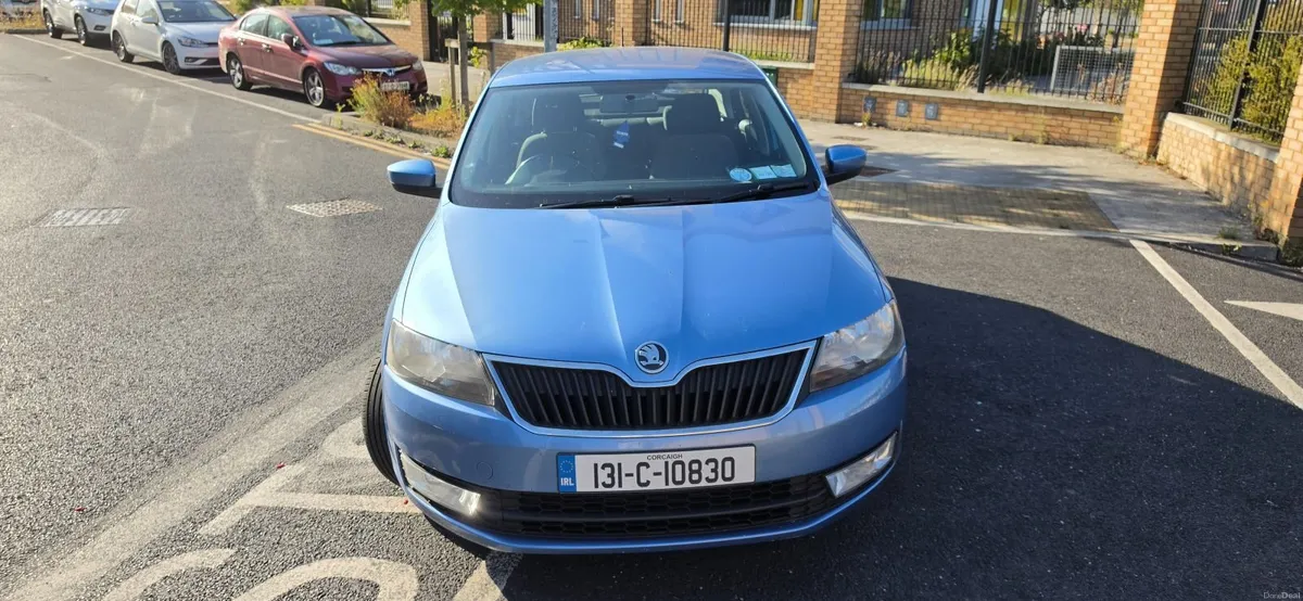 Skoda Rapid 2013 - Image 2