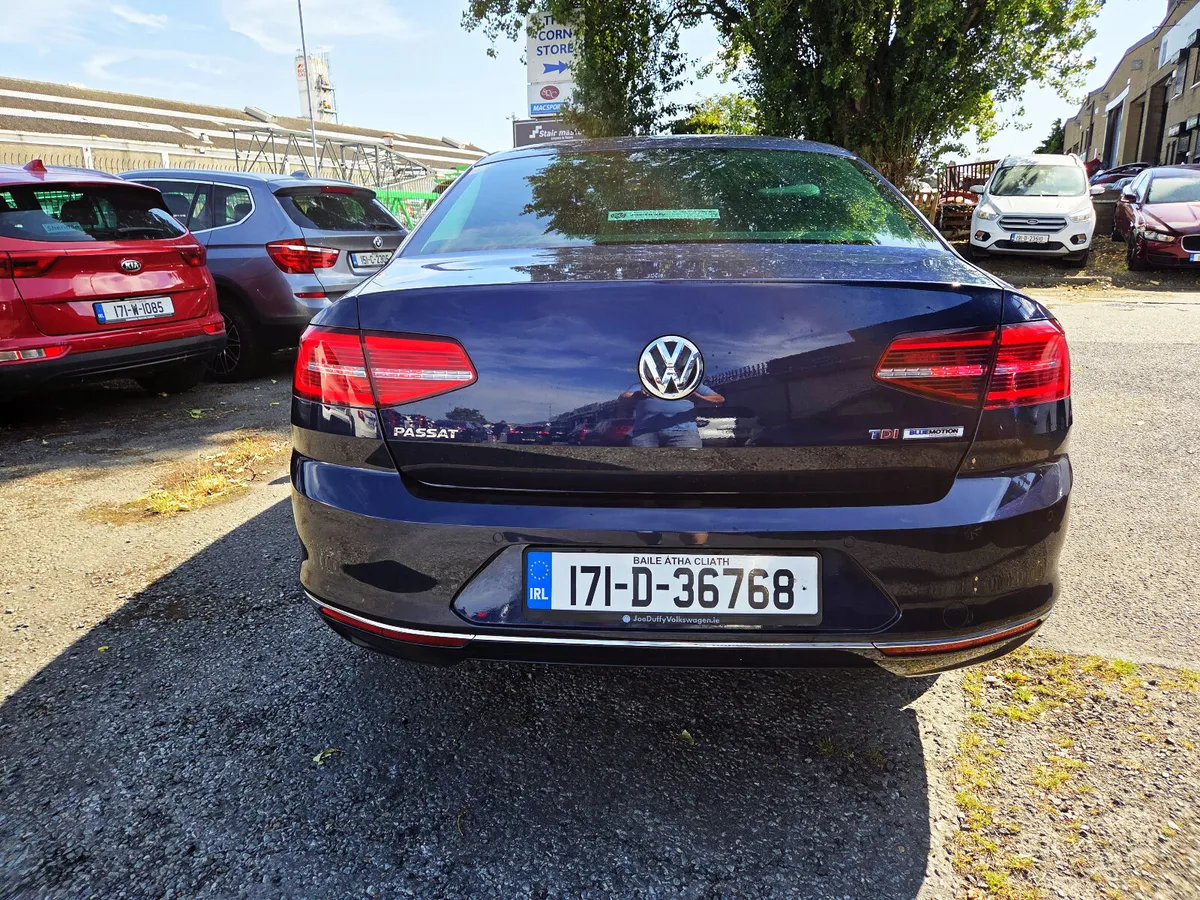 171 VW PASSAT Serv.Hist V.Low KM Warranty NCT TAX - Image 6