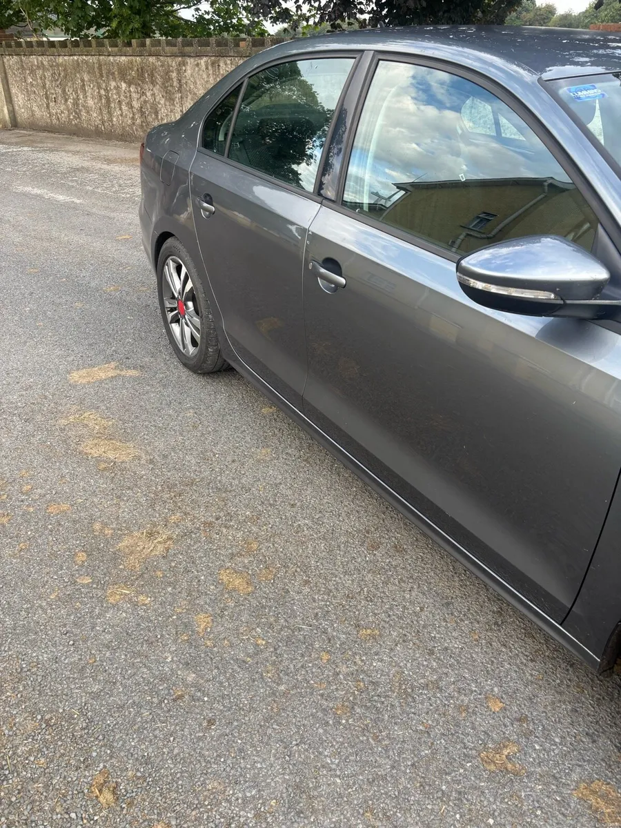 Volkswagen Jetta 2.0TDI - Image 4