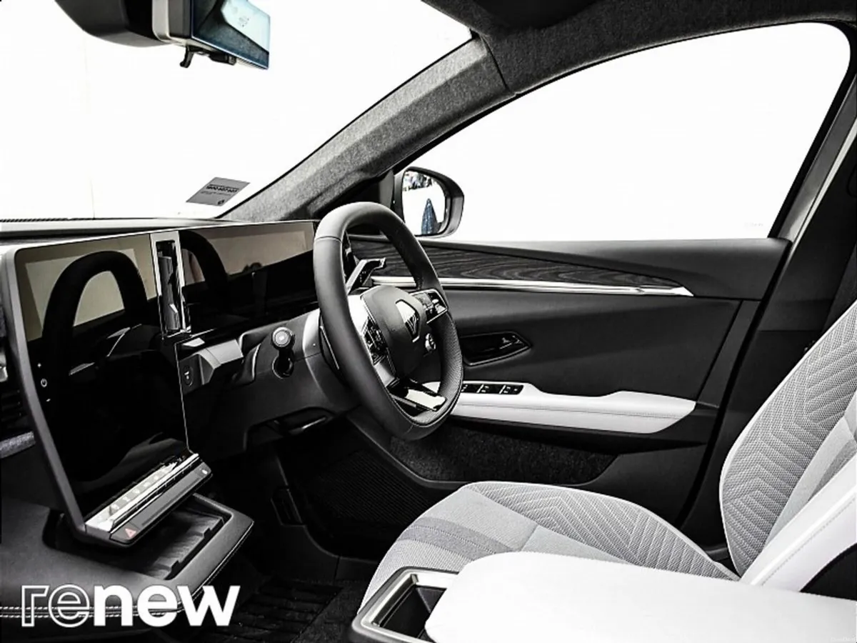Renault Scenic E-Tech Iconic EV87 220hp - Image 5
