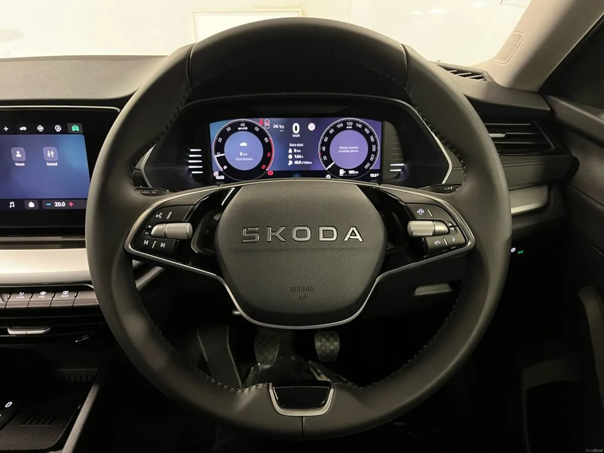 Skoda Octavia Selection 1.5TSI 115BHP - Reversing - Image 6