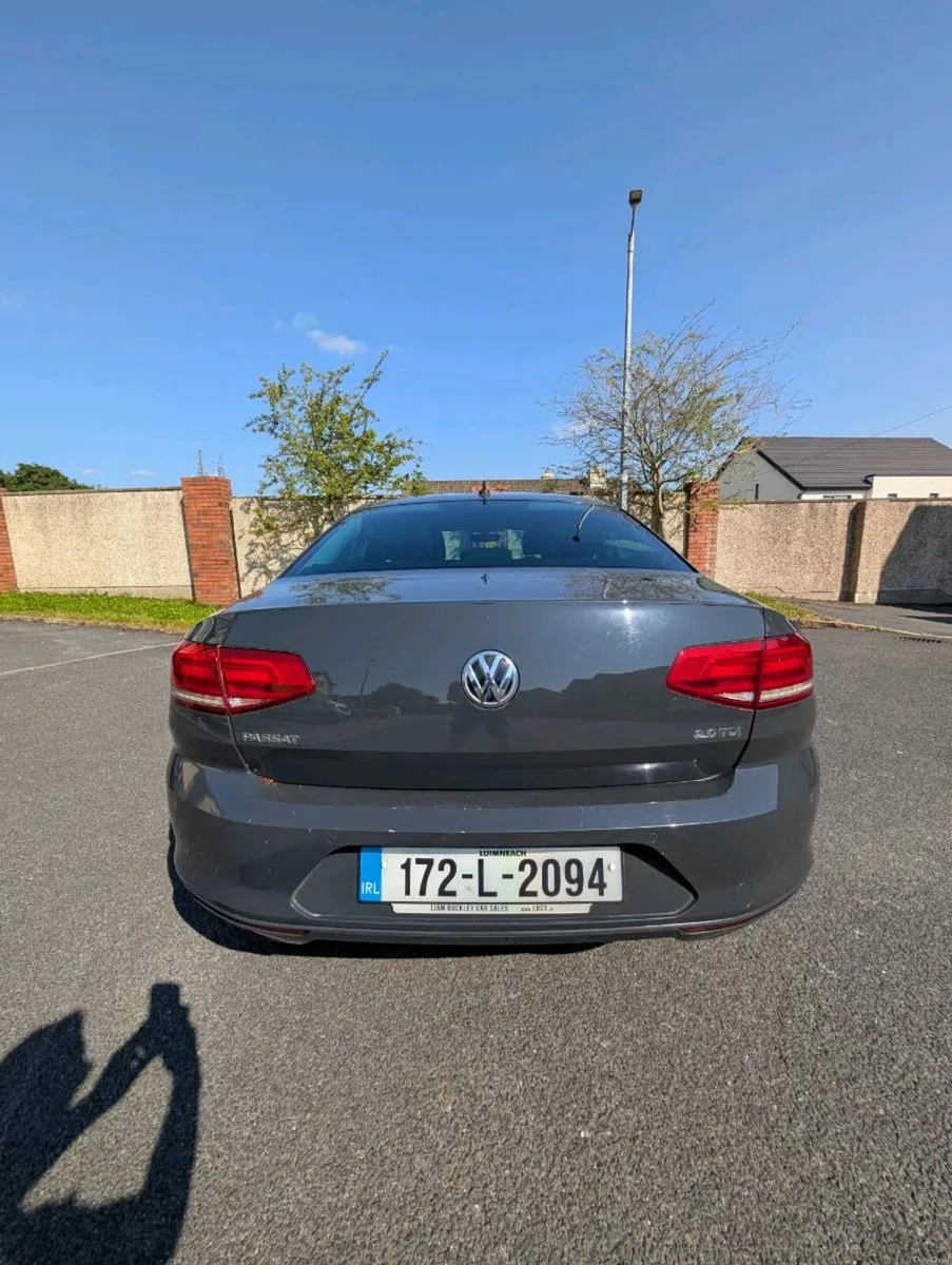 Volkswagen Passat 2017 - Image 4