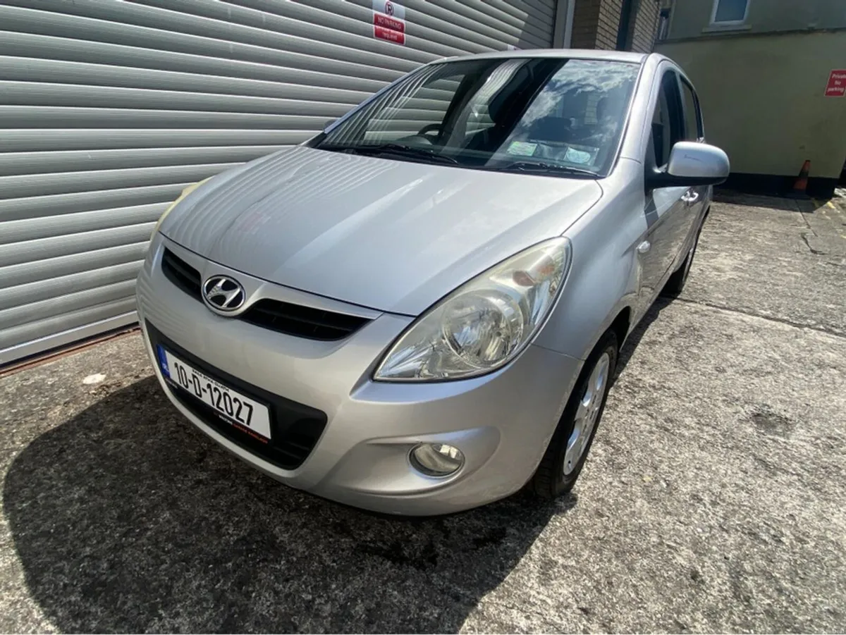 Hyundai i20 1.2 DE LUXURY ONLY44,000KMS!@Waltons G - Image 5