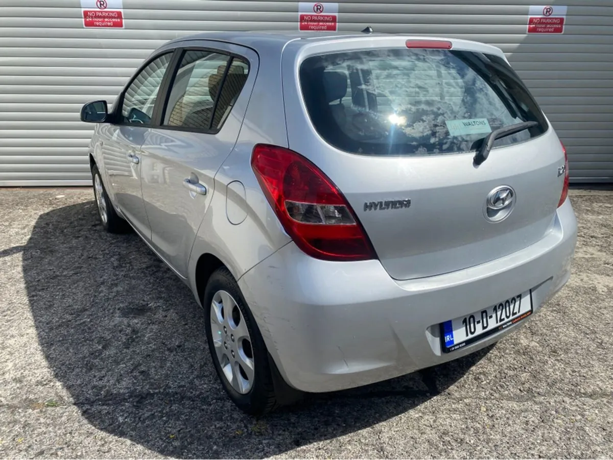 Hyundai i20 1.2 DE LUXURY ONLY44,000KMS!@Waltons G - Image 3