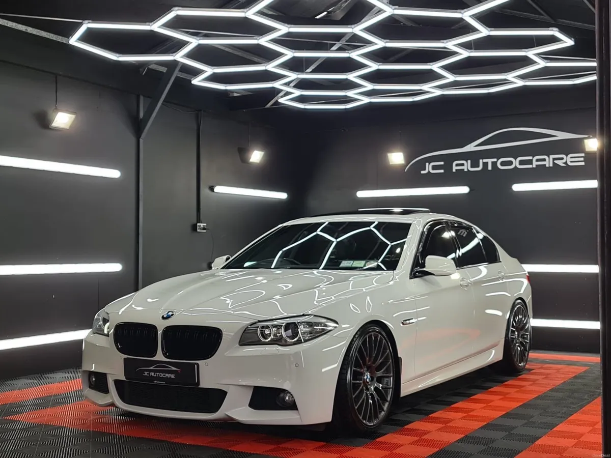 BMW 520 MSPORT SUNROOF MODEL - Image 1