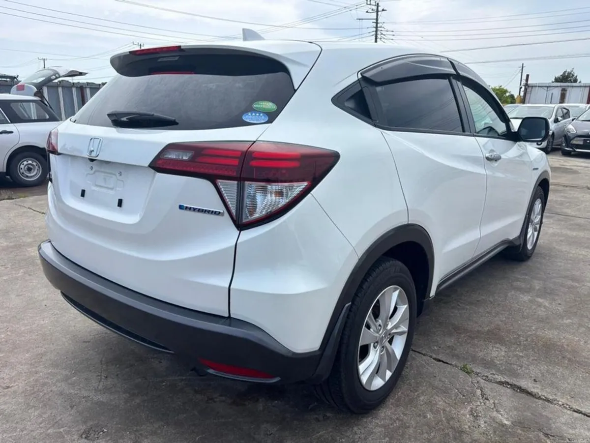 Honda Vezel X - Image 3