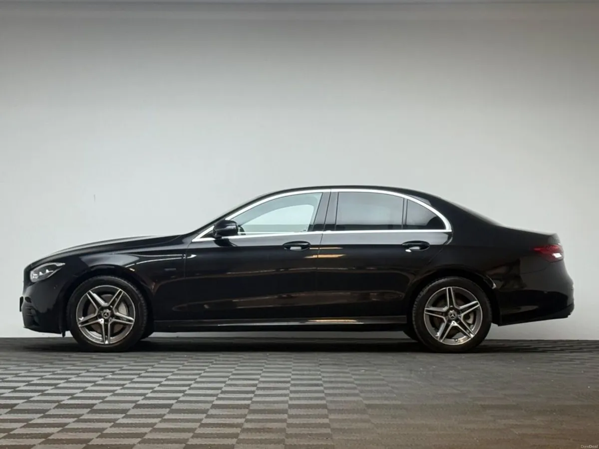 Mercedes-Benz E-Class 300DE AMG LINE - Image 4