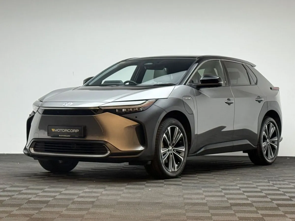 Toyota bZ4X PREMIERE EDITION *PAN ROOF* - Image 3