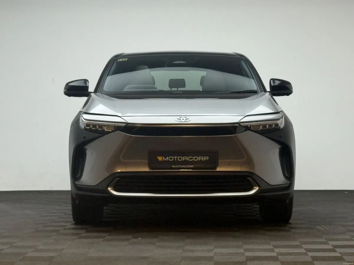Toyota bZ4X PREMIERE EDITION *PAN ROOF* - Image 2