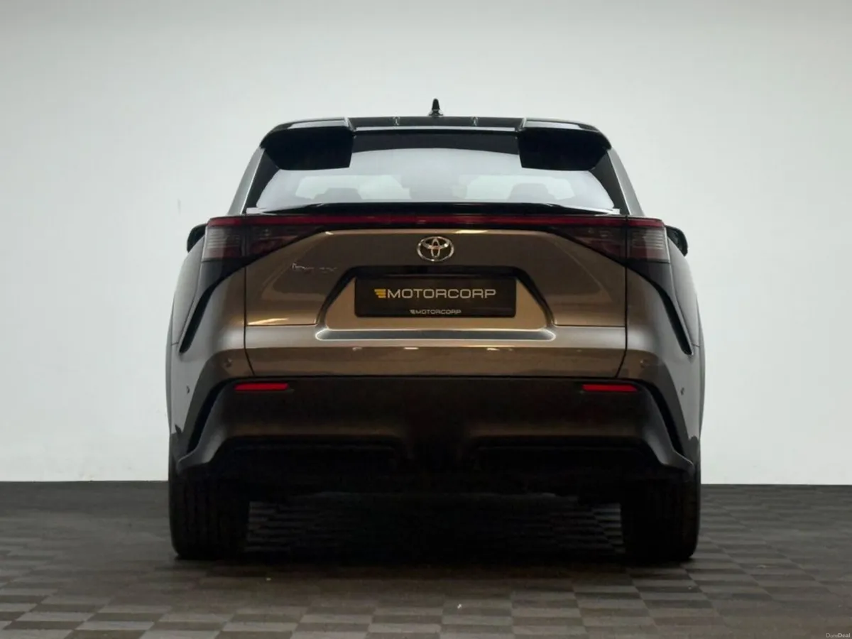 Toyota bZ4X PREMIERE EDITION *PAN ROOF* - Image 6