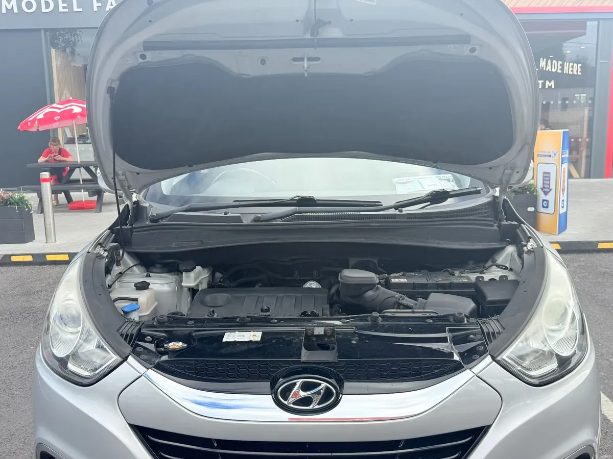 Hyundai ix35 2013 (1.7 Diesel) - Image 2