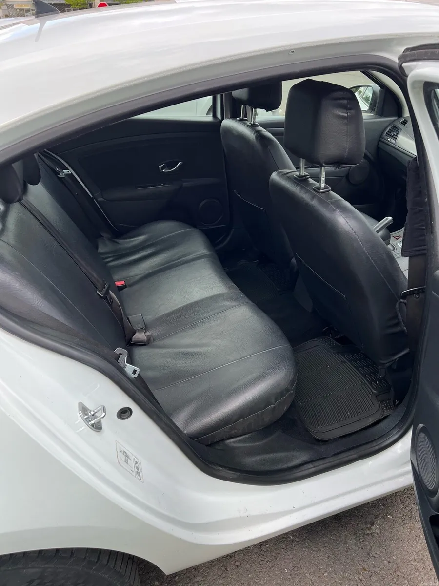 Car - Image 6