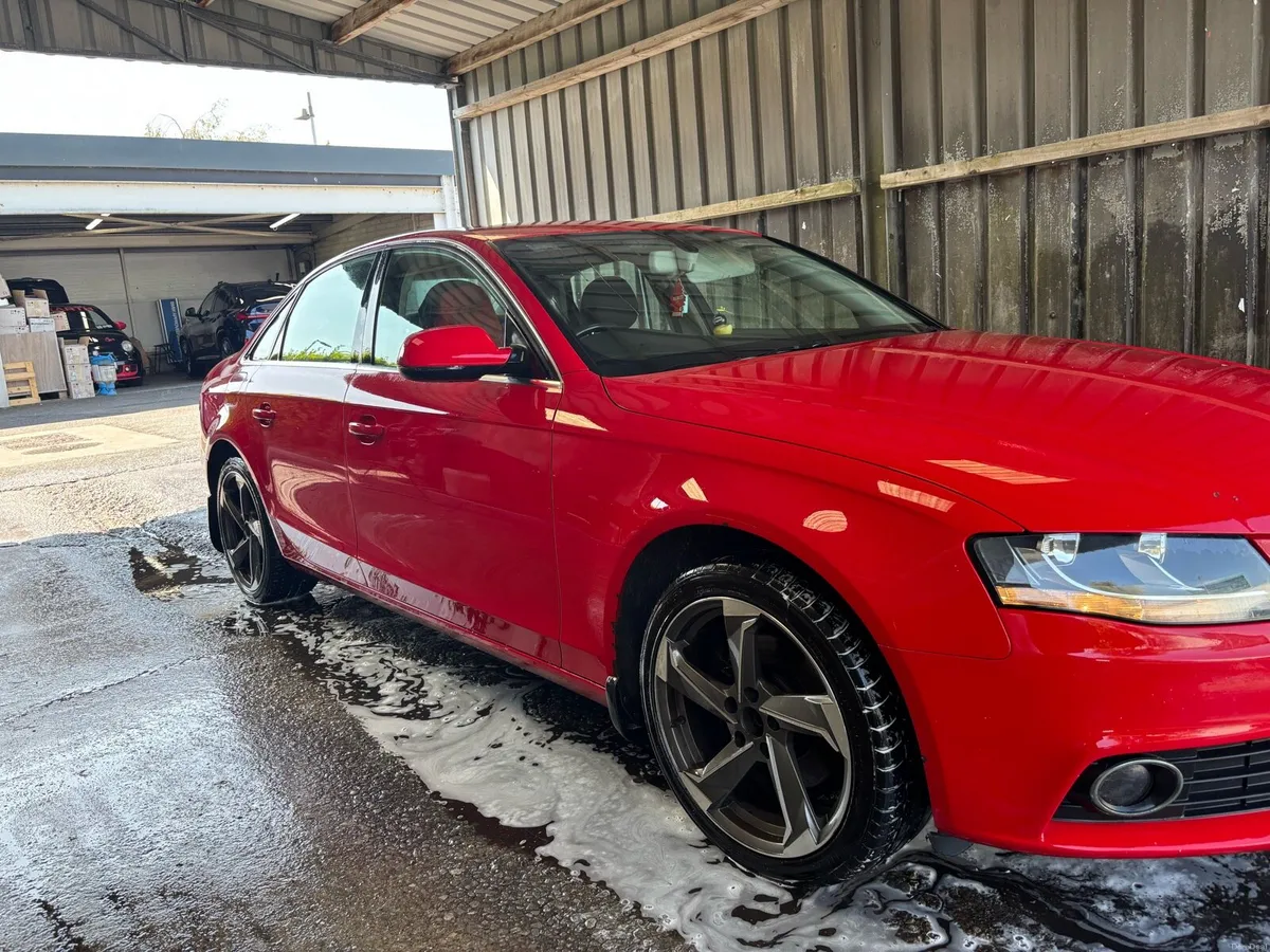 Audi A4 B8 (2010) - Image 2