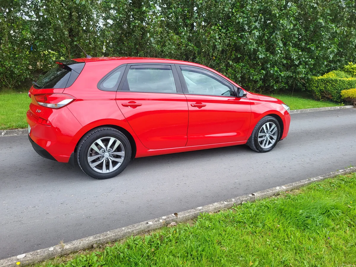Hyundai i30 petrol  2018. New NCT - Image 2