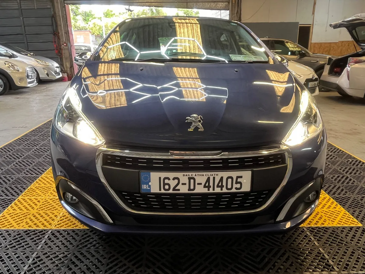Peugeot 208 2016 automatic low mileage - Image 3