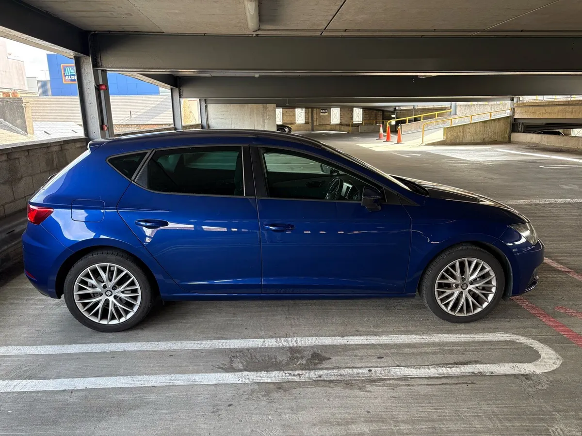 2017 SEAT Leon 1.2 TSI SE Dynamic Technology -Blue - Image 5