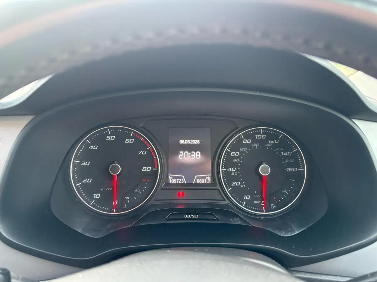 2017 SEAT Leon 1.2 TSI SE Dynamic Technology -Blue - Image 3