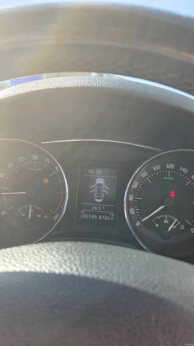 Car - Image 4
