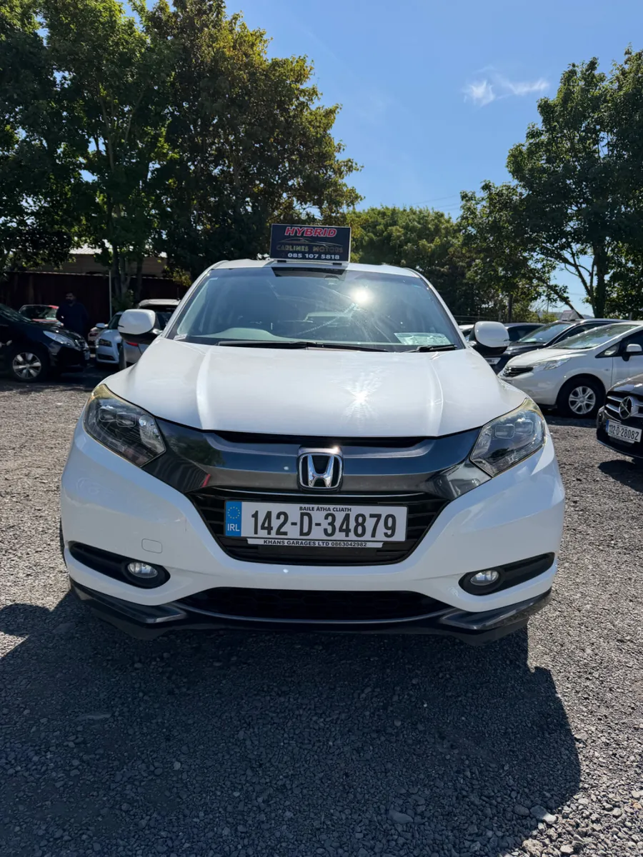 Honda Vezel Hybrid  Automatic - Image 6