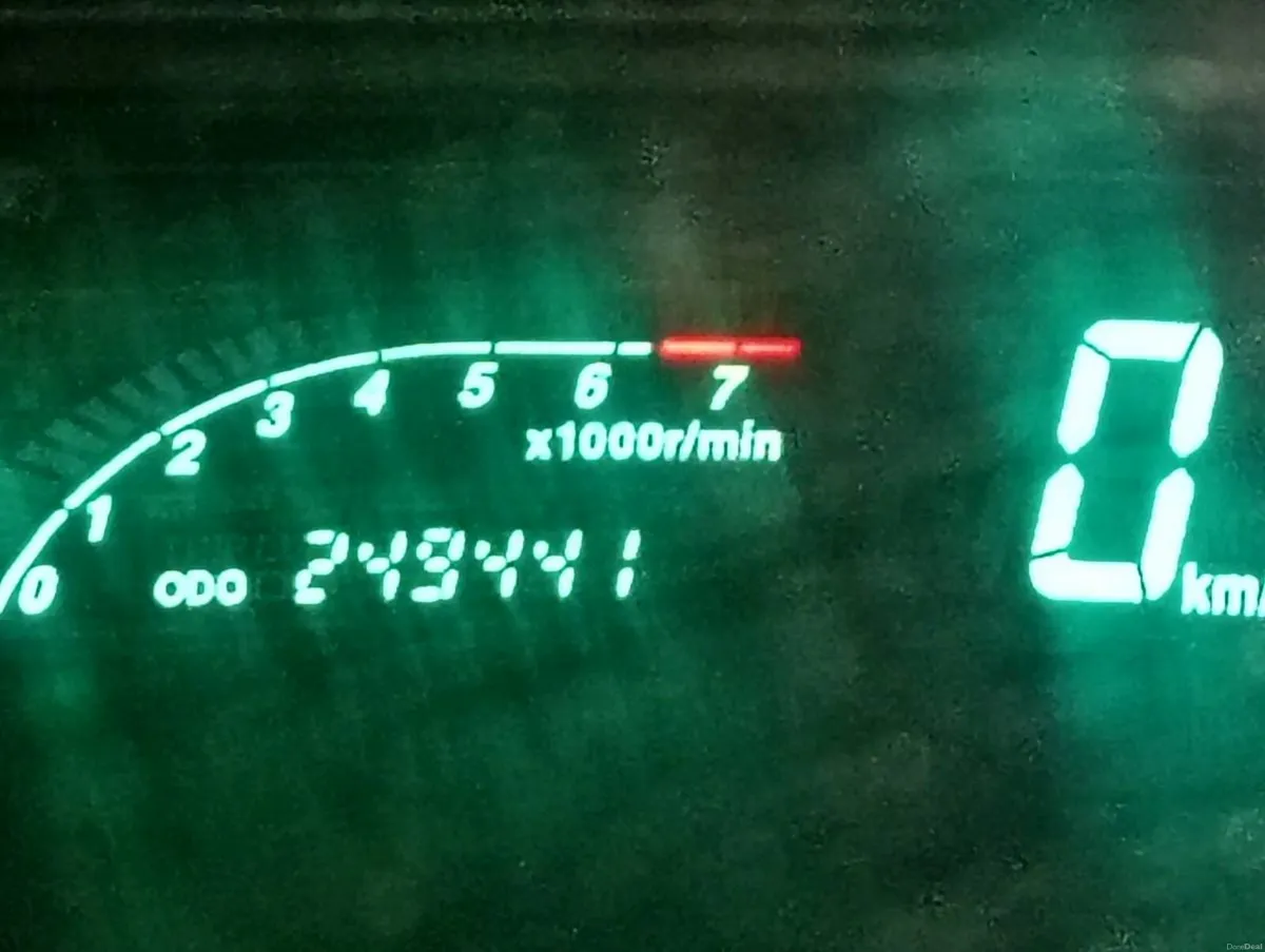 Toyota yaris - Image 2