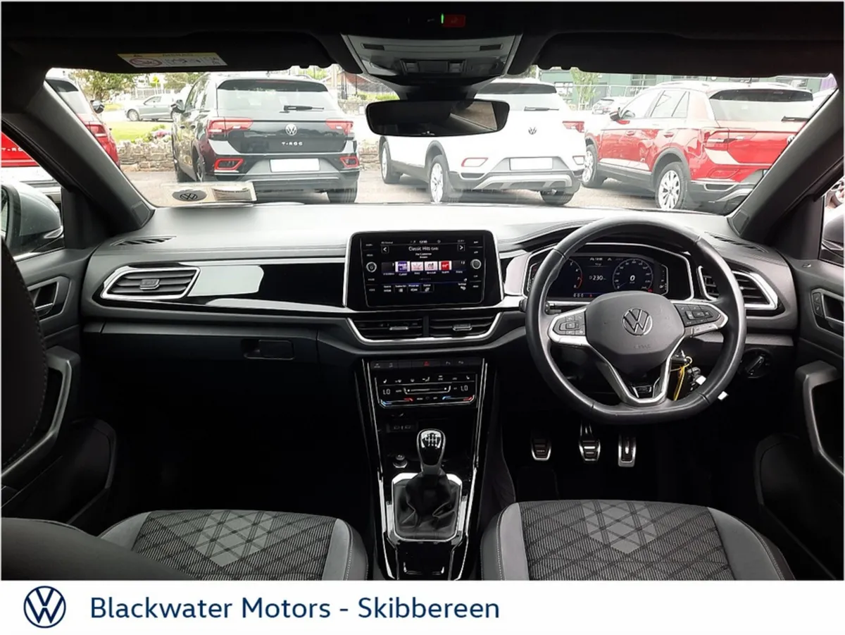 Volkswagen T-Roc 1.0TSI 110BHP R-LINE WITH REVIEW - Image 2