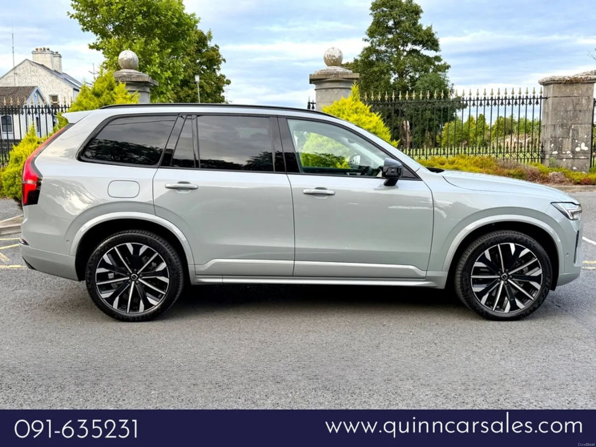 Volvo XC90 T8 ULTRA DARK PHEV AWD AUTO==HUGE SPEC= - Image 2