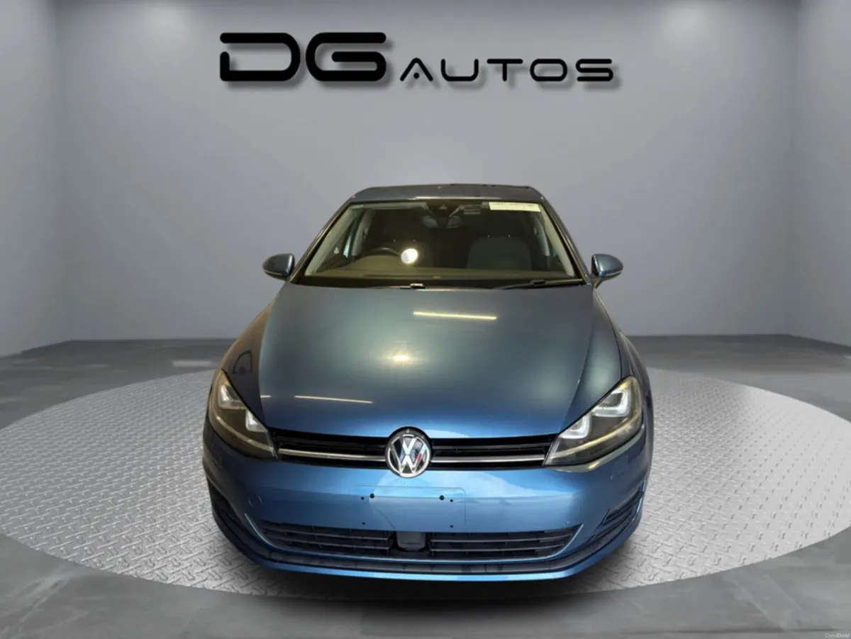 Volkswagen Golf Comfortline - mint condition- new - Image 2