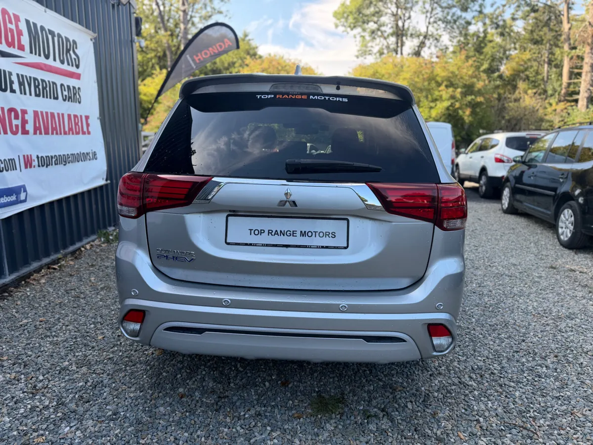 Mitsubishi Outland 2018 - Image 5