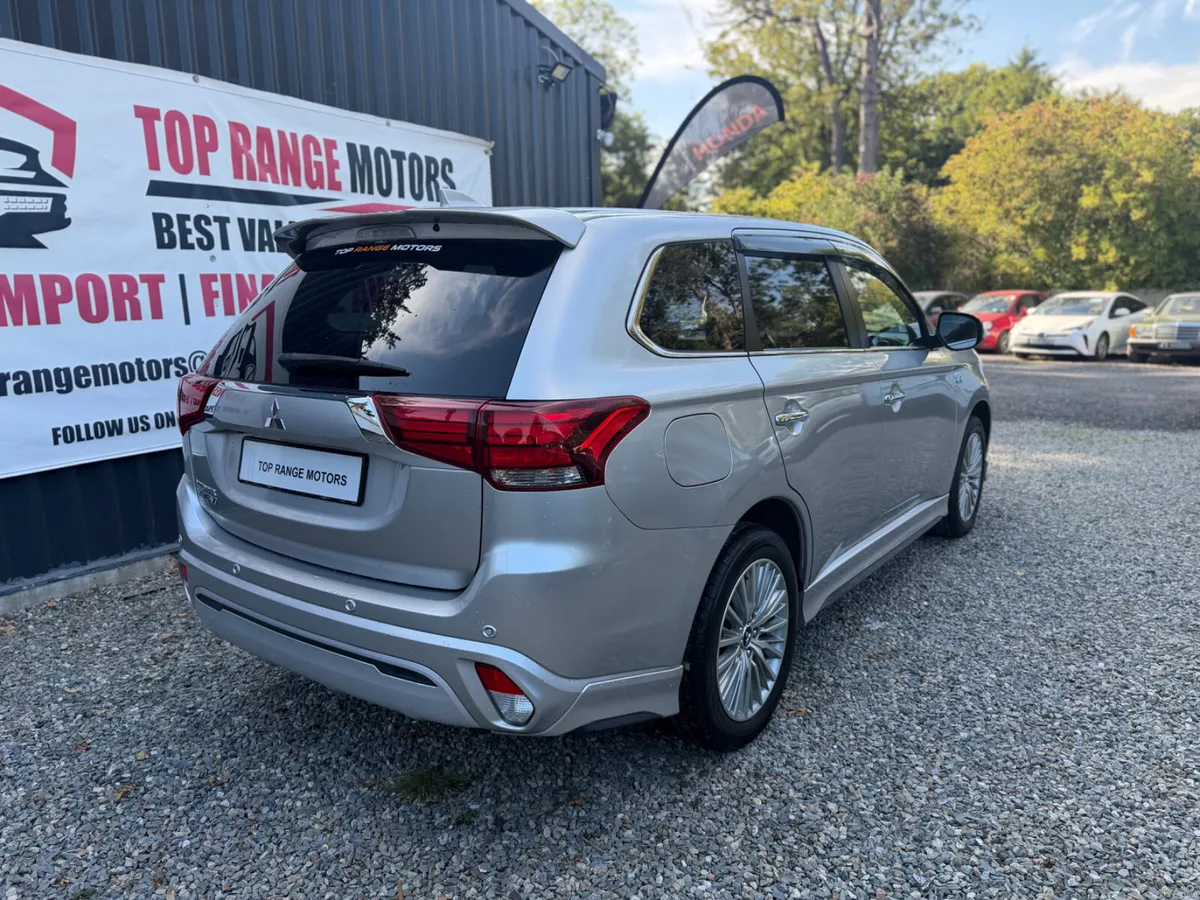 Mitsubishi Outland 2018 - Image 6