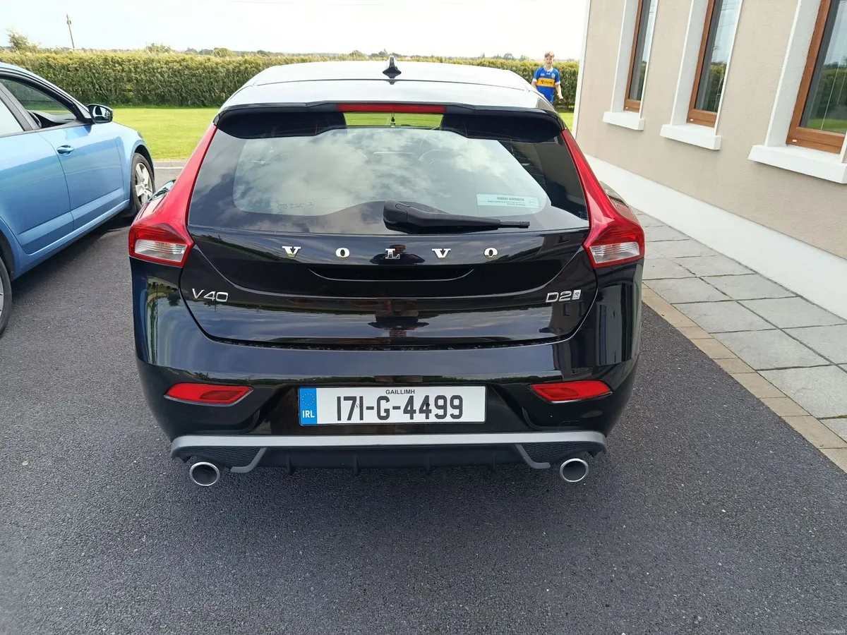 2017 Volvo V40 - Image 5