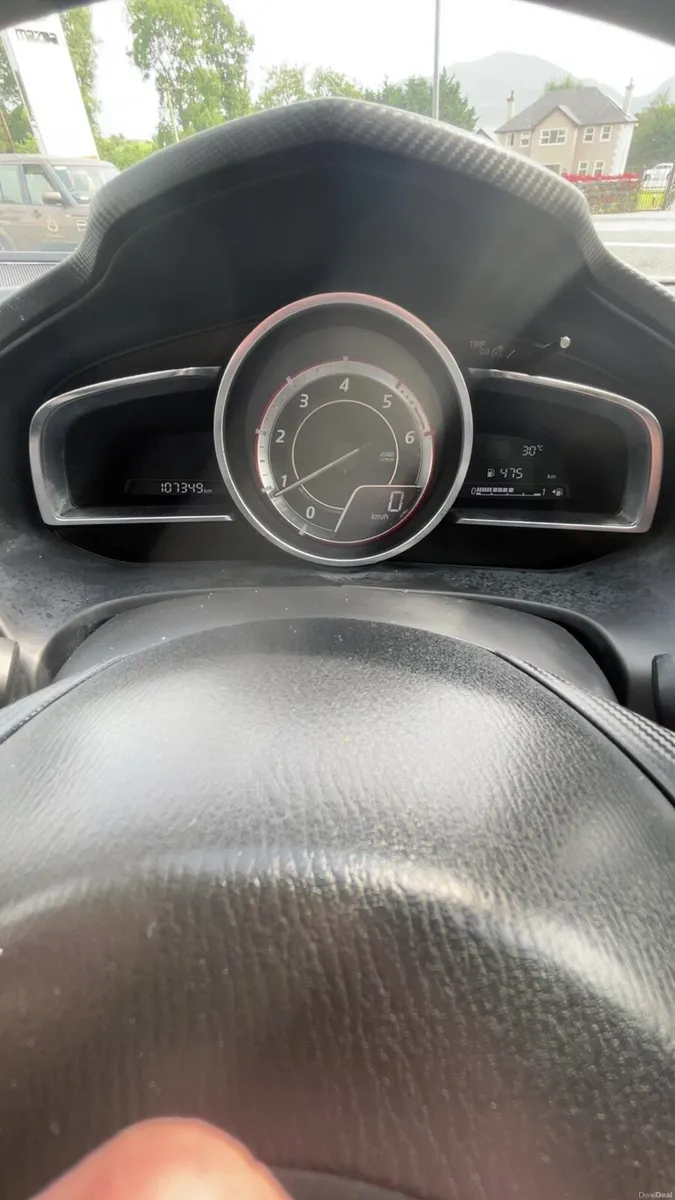 MAZDA 3 107000km ONLY - Image 6