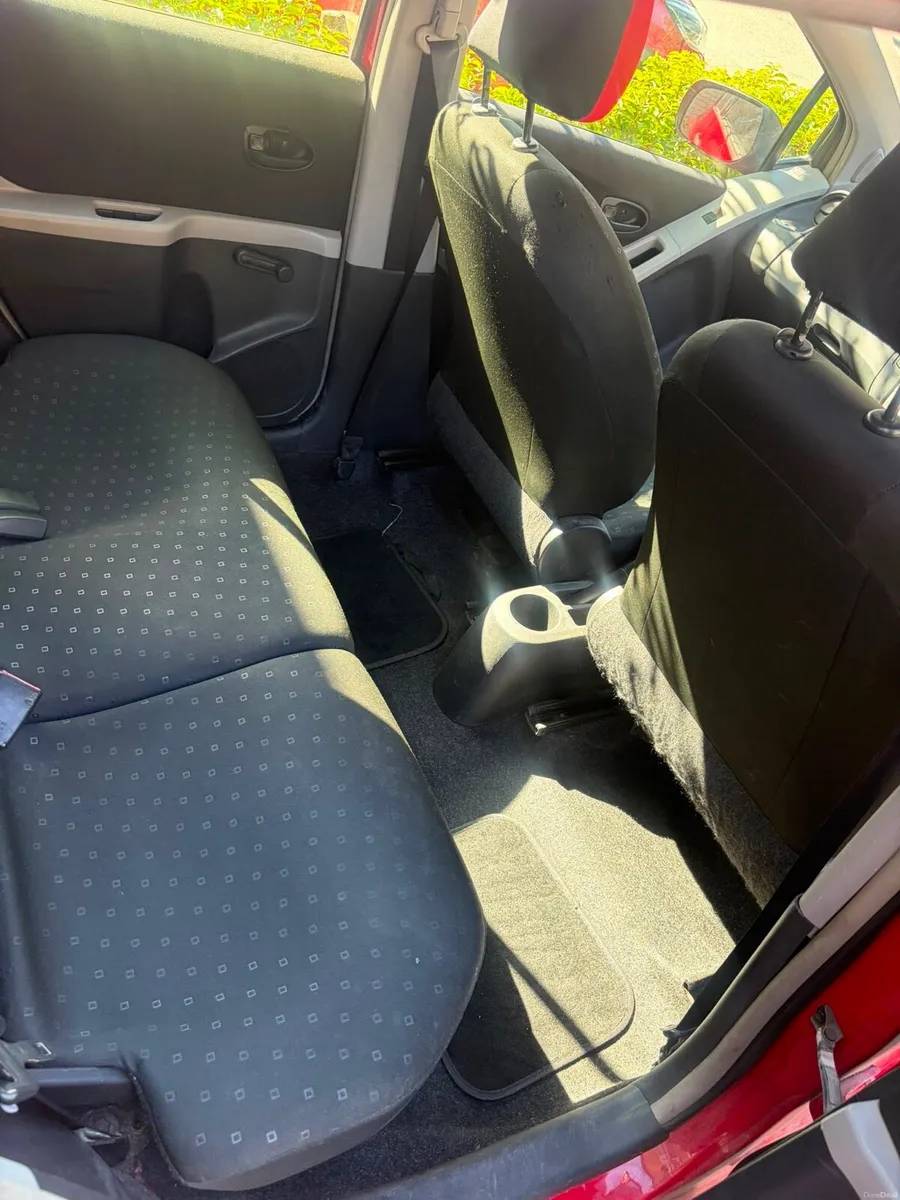 Toyota Yaris Terra - Image 6