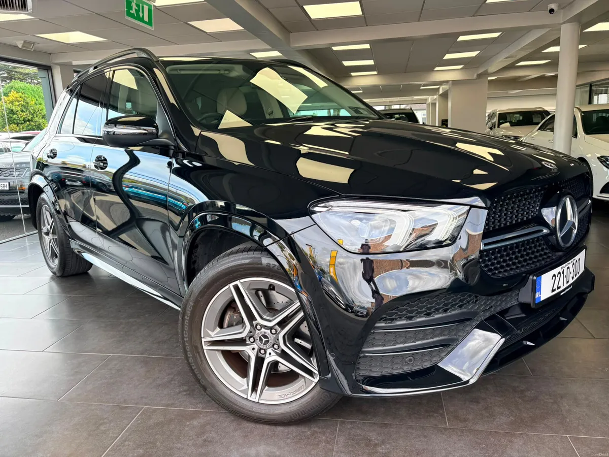 Mercedes-Benz GLE 300d 7 Seats 2022 - Image 2