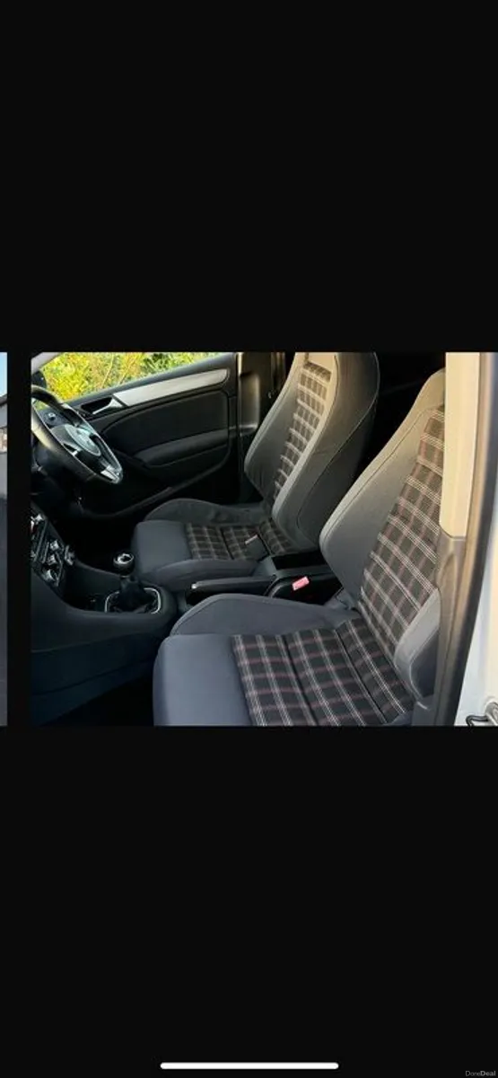 2011 Volkswagen Golf - Image 5