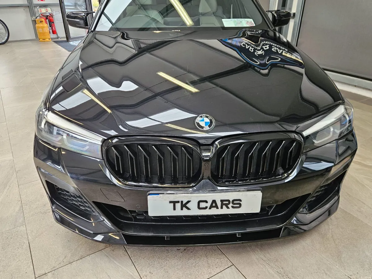 21 BMW 5 SERIES M-SPORT - Image 4