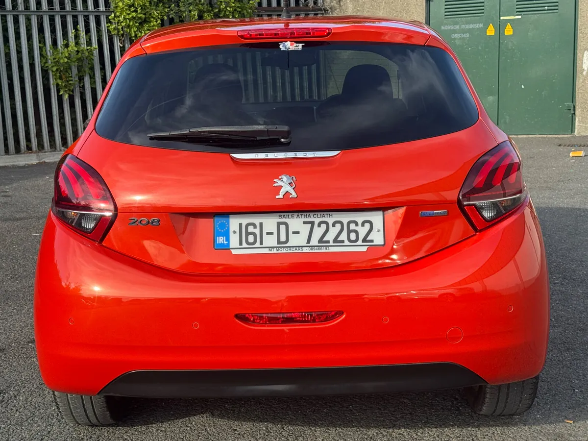 Peugeot 208 2016 Automatic 1.2 - Image 4