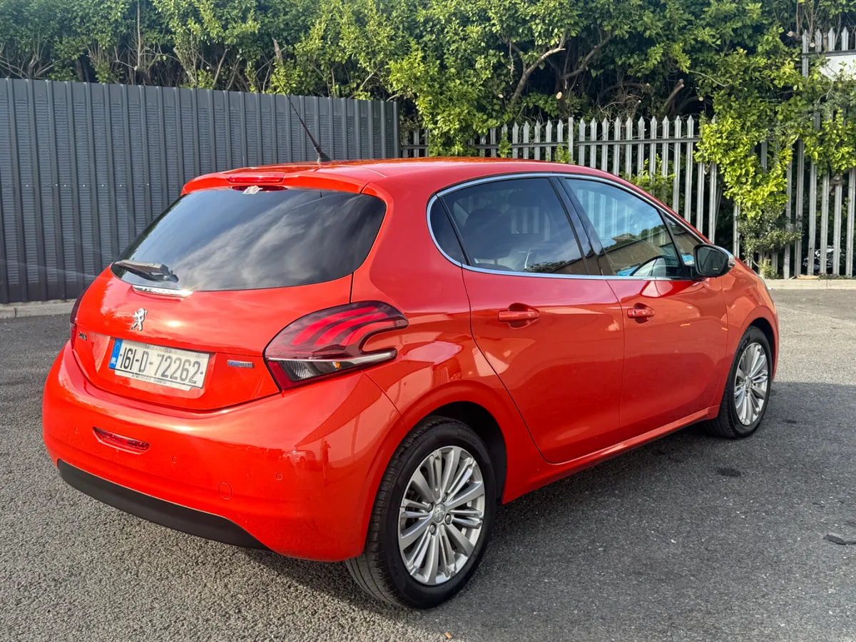 Peugeot 208 2016 Automatic 1.2 - Image 3