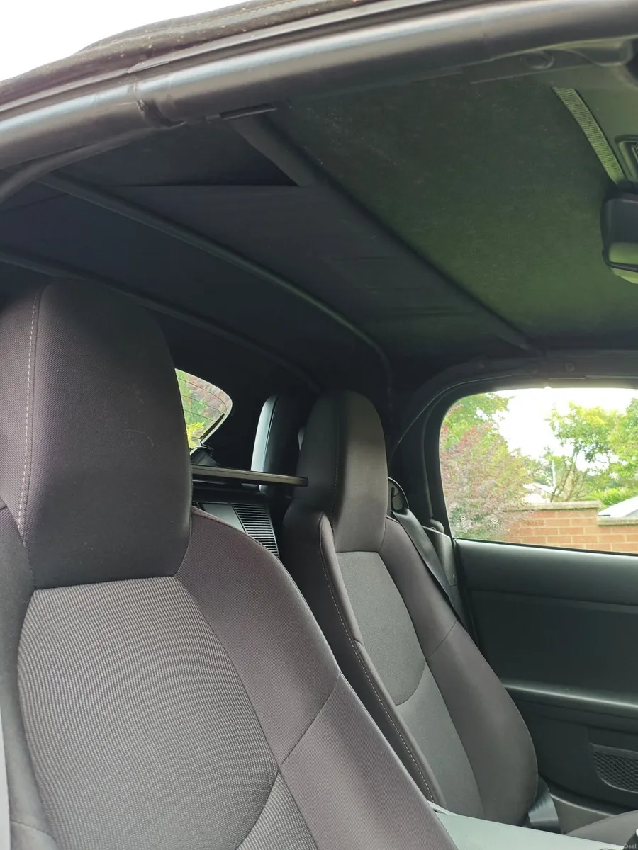 Mazda MX-5 2010 - Image 4