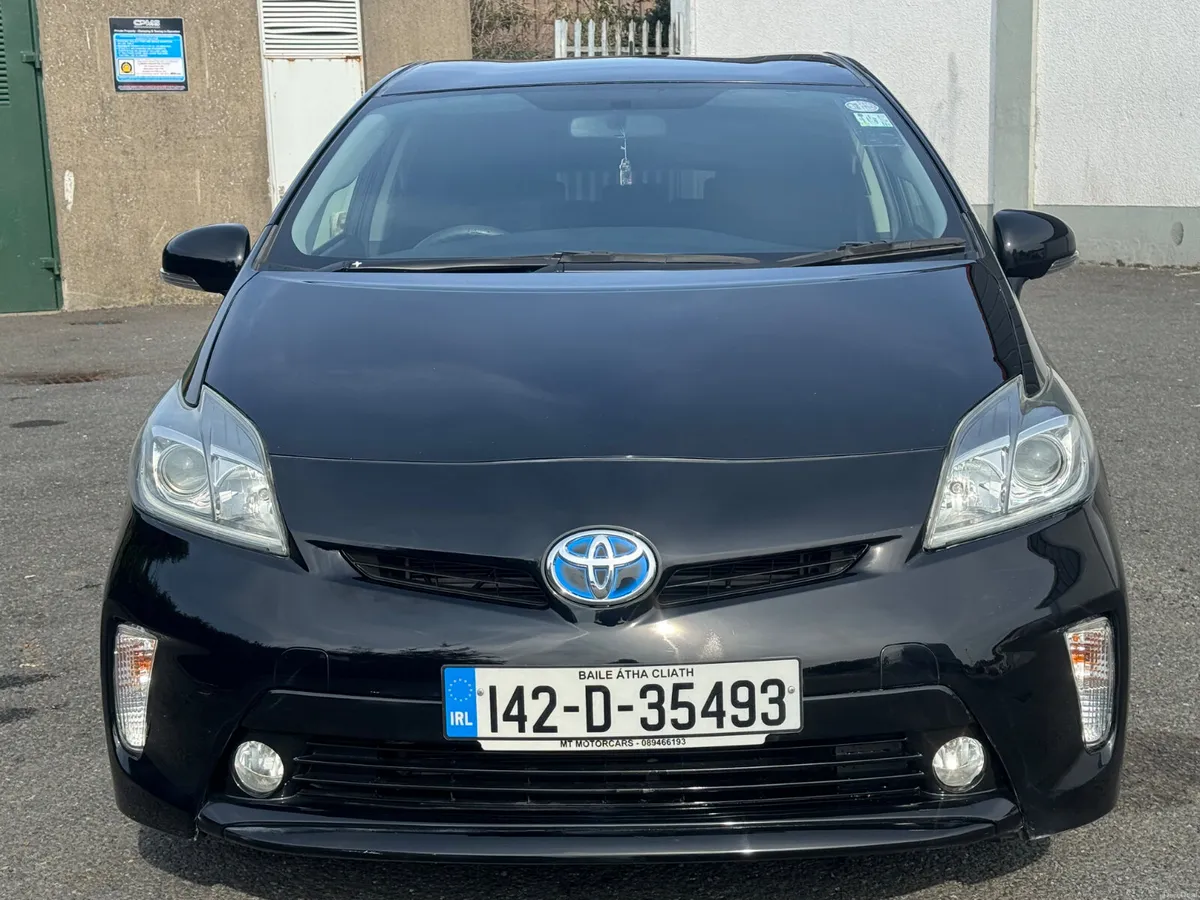 Toyota Prius Hybrid 1.8 - Image 3