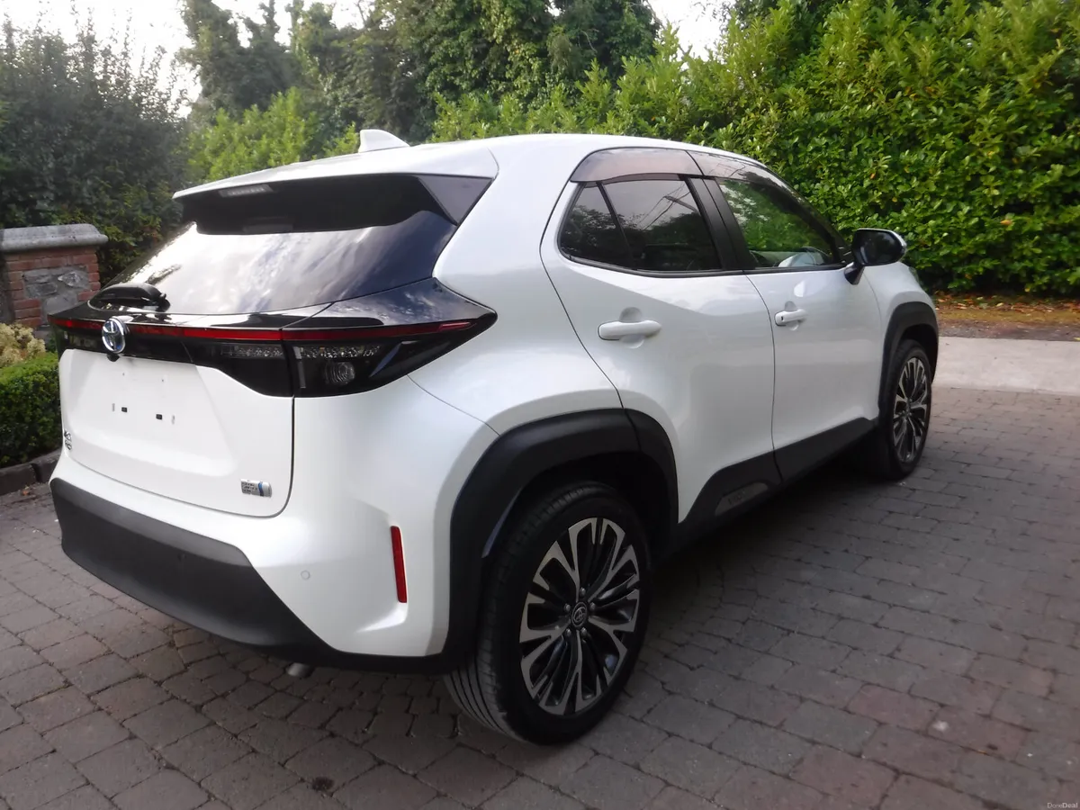 TOYOTA YARIS CROSS 1.5 AUTO ANDROID+CARPLAY - Image 3