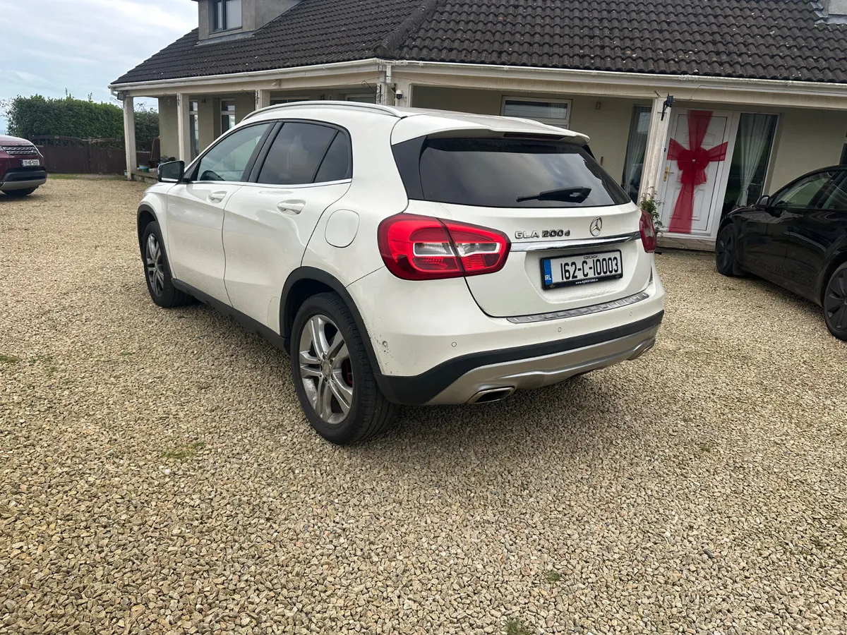 Mercedes-Benz GLA 2.1D 2016 - Image 5