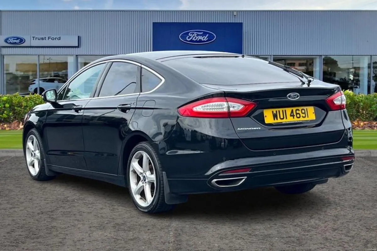 Ford Mondeo 2.0 TDCi 180 Titanium 5dr Powershift - - Image 2