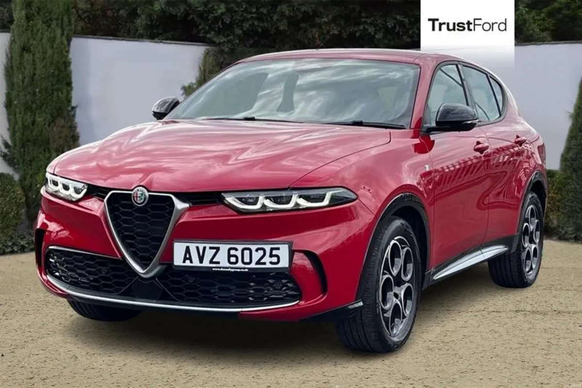 Alfa Romeo Tonale 1.5 VGT MHEV Ti SUV 5dr Petrol H - Image 5