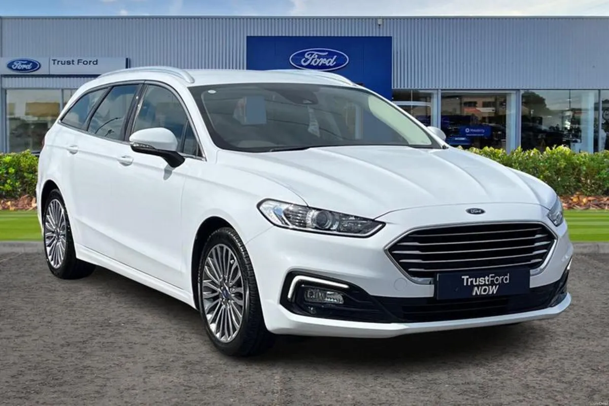 Ford Mondeo 2.0 Hybrid Titanium Edition 5dr Auto - - Image 1