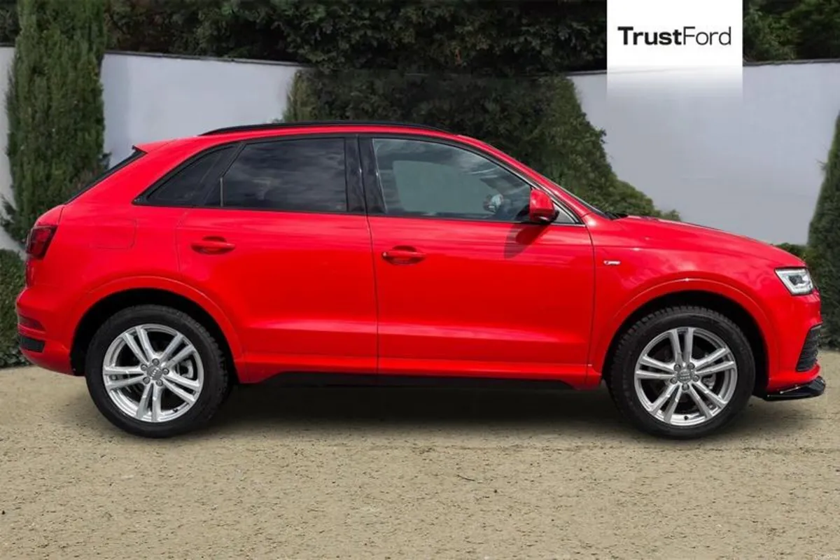 Audi Q3 2.0 TDI S Line Navigation 5dr - Image 3