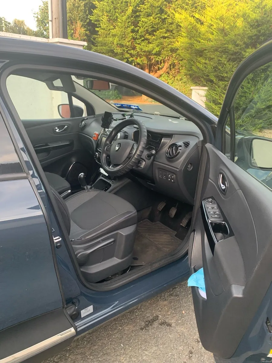 Renault Captur - Image 4