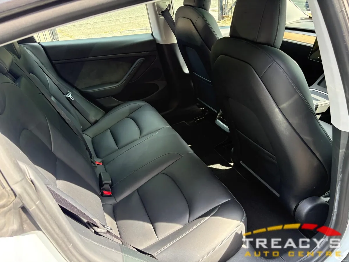 Tesla Model 3 DUALMOTOR LONG RANGE AUTO PANORAMIC - Image 6