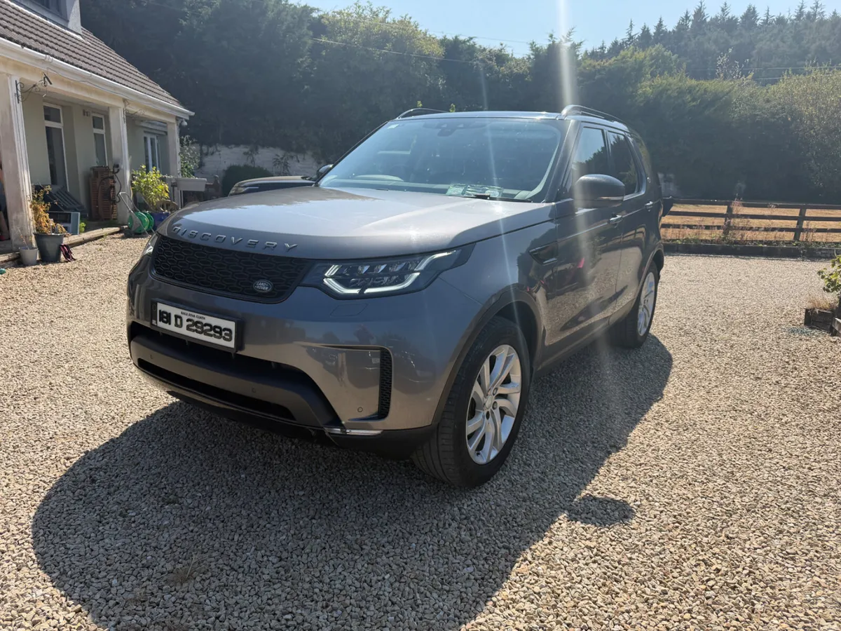 Land Rover Discovery 3.0 HSE 7 Seater 2018 - Image 2