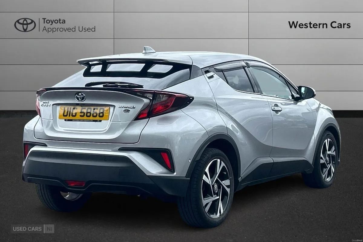 Toyota C-HR 1.8 VVT-h Design CVT Euro 6 (s/s) 5dr - Image 2