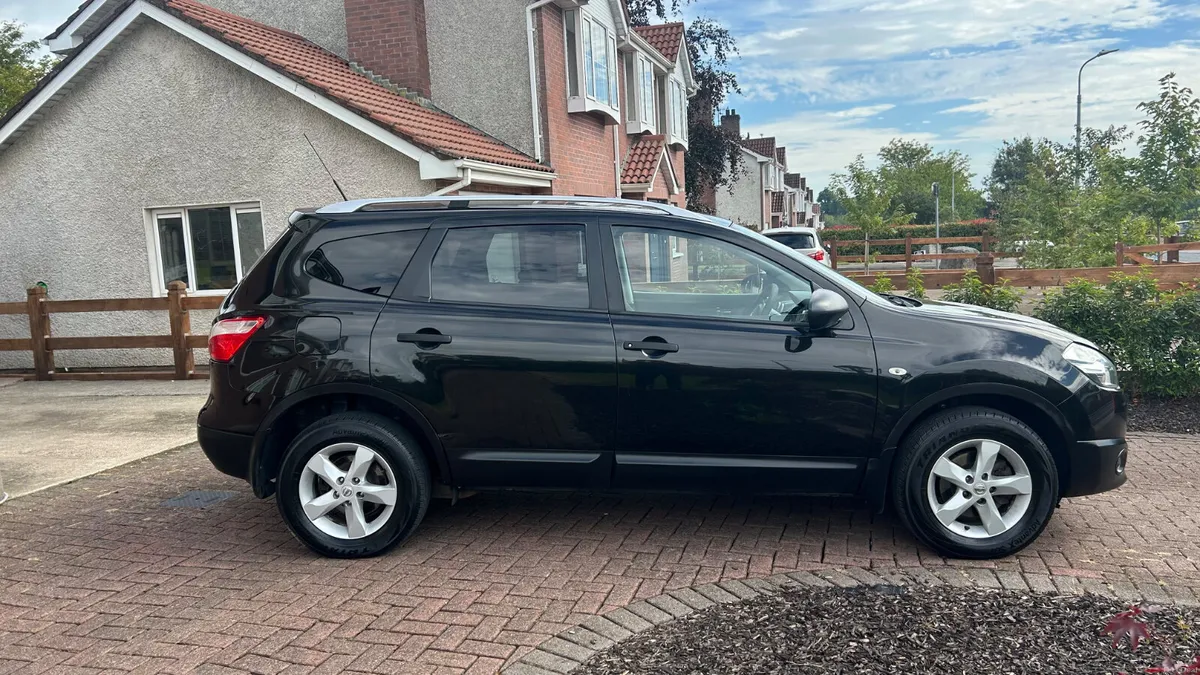Nissan Qashqai+2 1.5 dci 2013  (NCTd 07/27) - Image 2